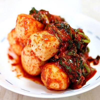 26년전통 귀빈정 국산고추가루 진심 총각김치1kg